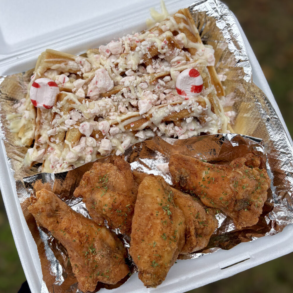 Tracey's Chicken & Waffles Combo