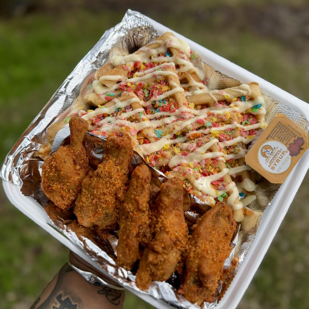 Tracey's Chicken & Waffles Combo